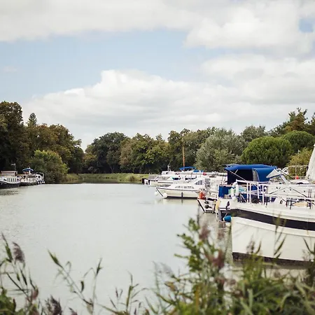 Les Logis Du Port - Port Canal - 公寓式酒店 *