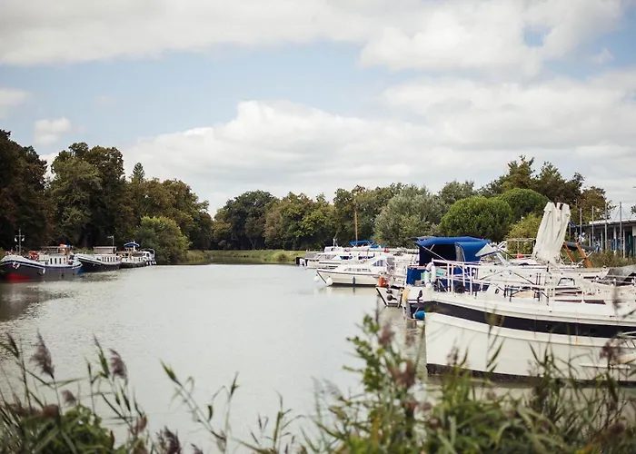 Les Logis Du Port - Port Canal - アパートホテル 3*