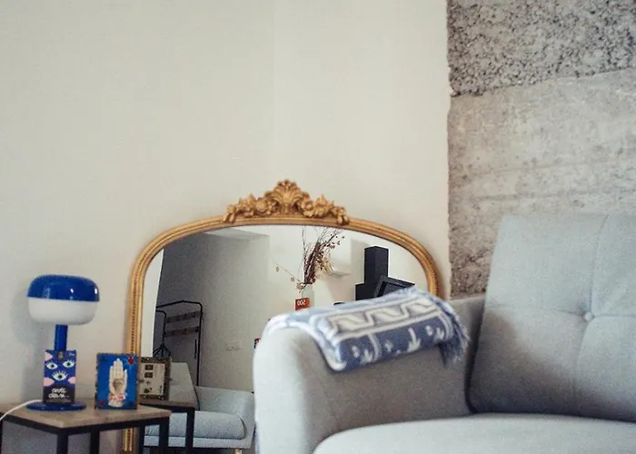 アパートホテル Les Logis Du Port - Port Canal - モントーバン