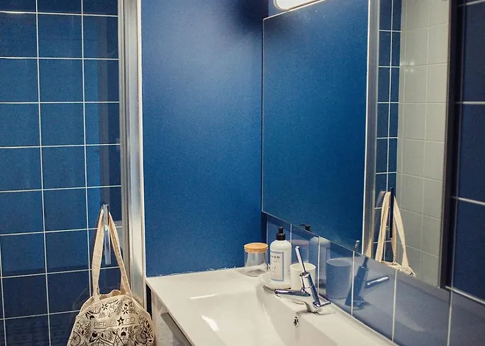 アパートホテル Les Logis Du Port - Port Canal - モントーバン