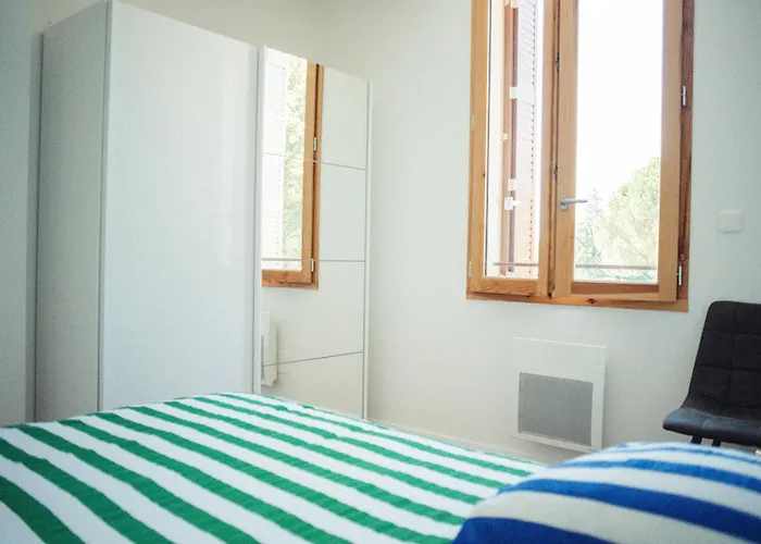 Les Logis Du Port - Port Canal - 3* Montauban