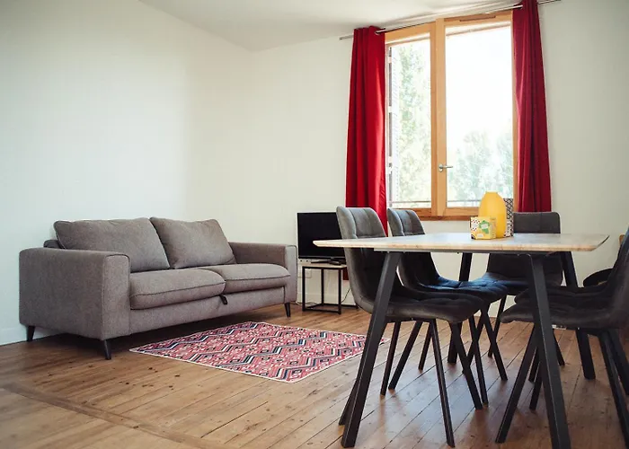 Les Logis Du Port - Port Canal - 3*